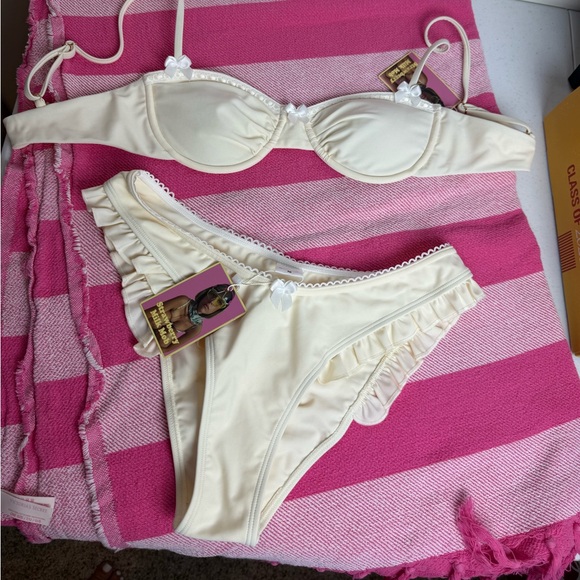 Strawberry Milk Mob Desert Cow Girl Top - Picture 2 of 3